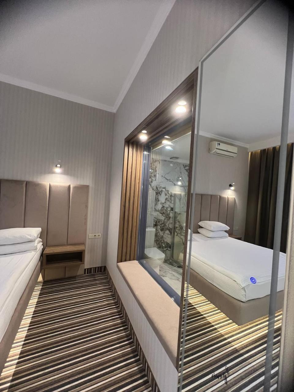 Sapar Standart Hotel Shymkent Bagian luar foto