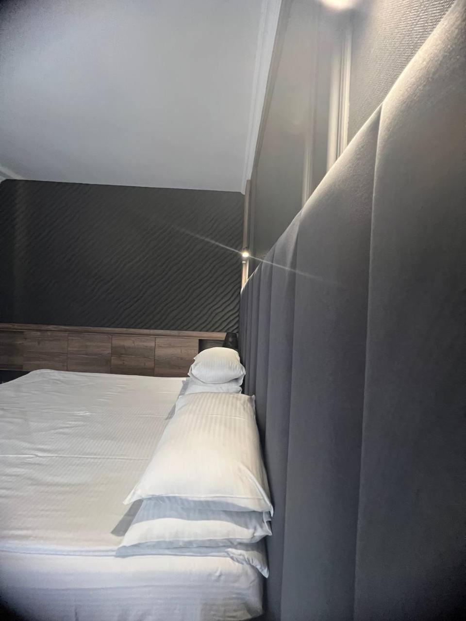 Sapar Standart Hotel Shymkent Bagian luar foto