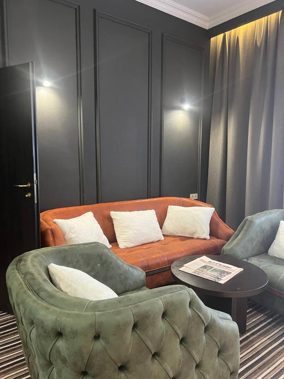 Sapar Standart Hotel Shymkent Bagian luar foto